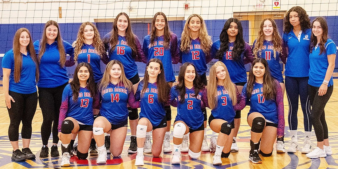 The 2023 Blind Brook High School volleyball team is now 6-5 after a 3-0 homecoming win followed by a home loss to Pleasantville. Back row, from left: Sophia Lombardi, Maddy Hirsch, Ella Rosenfeld, Oriah Rosenfeld, Tanisha Venkatapur, Natalie Geller. Front row, from left: Zaara Suhail, captain Sophia Carey, Maria Leyva Pereyra, Georgianna Haas, Fernanda Julian, Zoeya Suhail.