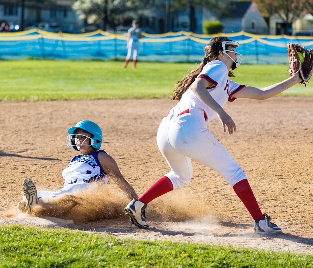 Lady Rams take 2 of regular season's last 3 games