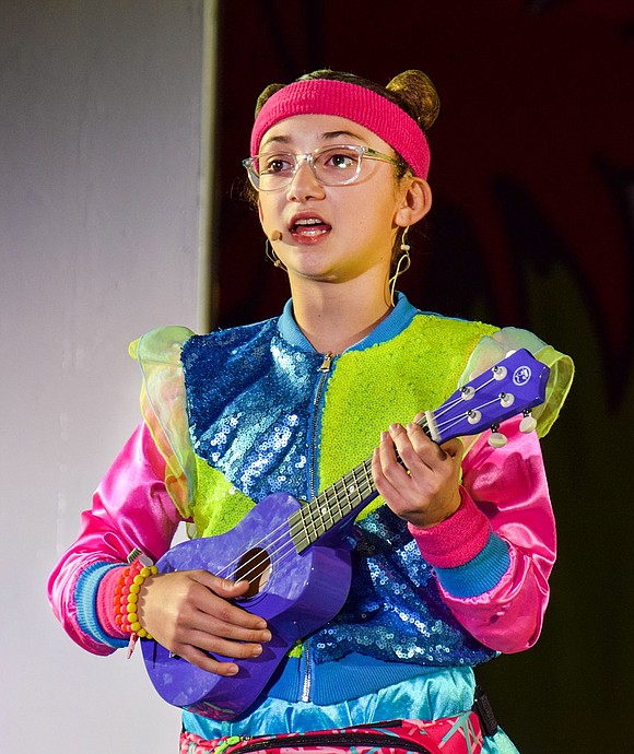 Gertrude McFuzz (Juliet Petriello) has a massive crush on Horton the Elephant, but she doesn’t think she’s pretty enough to catch his attention. Her lament, “The One Feather Tail of Miss Gertrude McFuzz,” echoes through the auditorium as she feigns playing the ukulele.