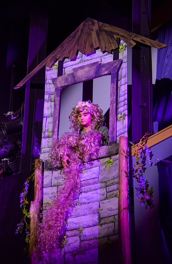 Rapunzel (eighth-grader Gabriela Gonzalez) lets down her hair for the Witch, who kidnapped her from the Baker’s parents when she was a baby. She remains locked in a tower in the woods, hidden away so no one can find her.