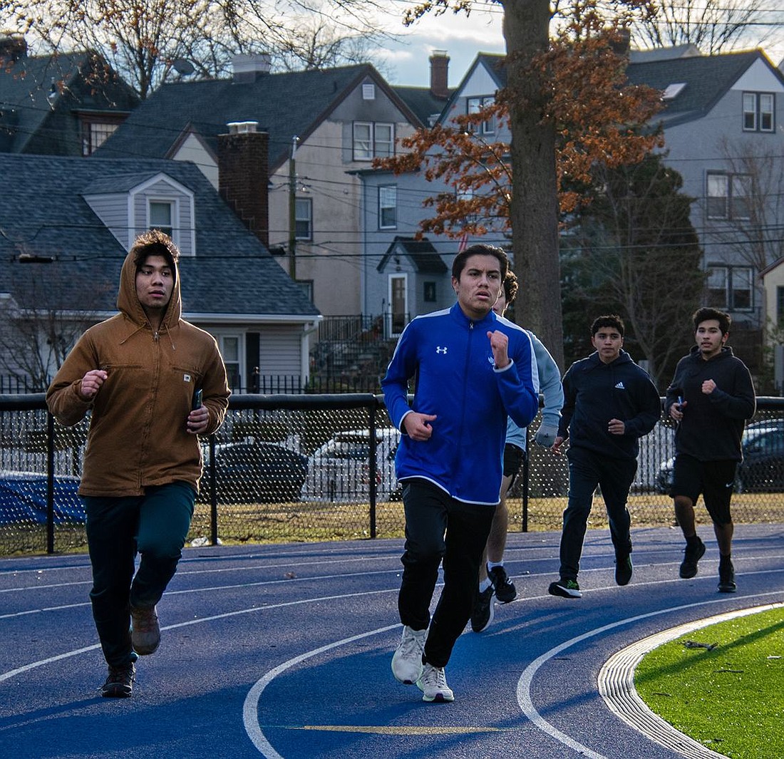 Taylor leads T&F team with medal-winning jumps in League Championships at The Armory in NYC 