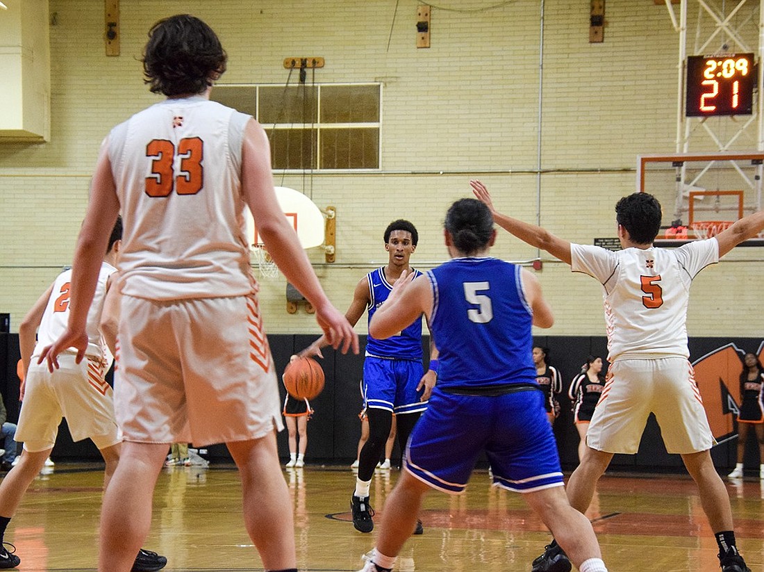 Rams one-and-done after blowout playoff loss to top tier Mamaroneck in Section 1AA tourney 